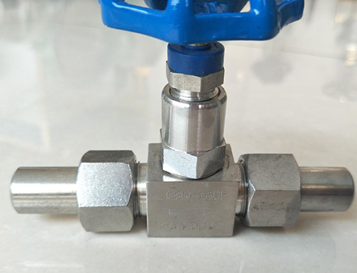 ����y�y�T�F؛